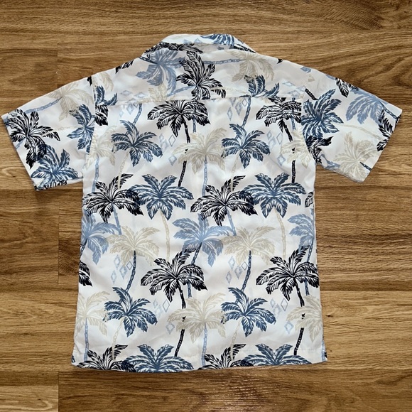 Claiborne Palm Tree Print Shirt - Picture 2 of 3